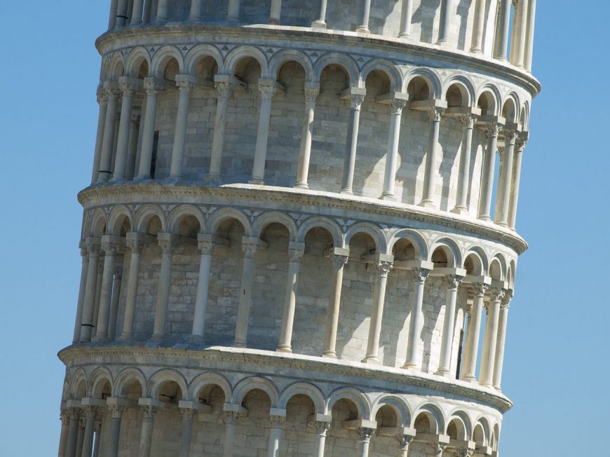 La torre pendente del Governo